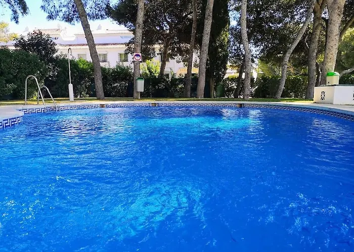 Apartamento ¡nuevo! Zona Tranquila Cerca De La Playa De La Carihuela